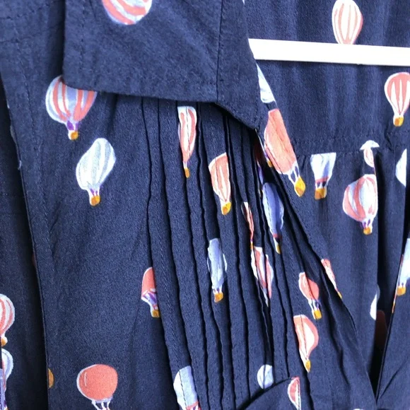 Anthropologie Maeve navy blue pink hot air balloon sleeveless top size Large - Picture 8 of 16